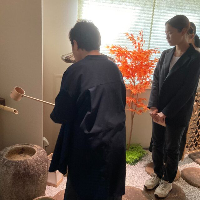 先日、
宇治商工会議所会員企業・団体紹介のため
京都文教大の方が取材にきてくださいました✨  この取材内容は
宇治商工会議所12月号の所報に掲載されるそうです👏
皆さまお楽しみに😊
　
#宇治吉田運送#宇治#京都文教大学 
#企業団体紹介#宇治商工会議所